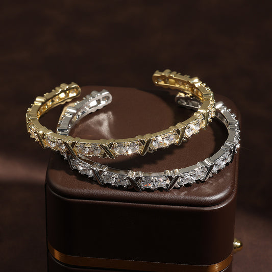 ISOLDE | INLAID ZIRCON BAND