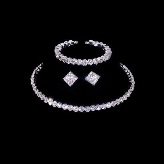 TRINITY | THREE-PIECE JEWELLERY SET