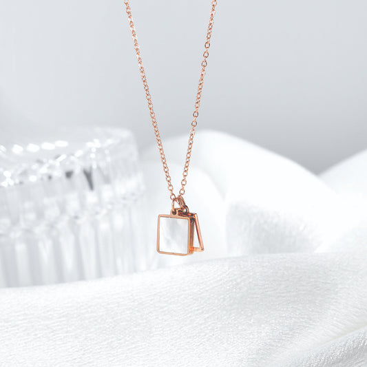 HANA | SQUARE MINIMALIST PENDANT