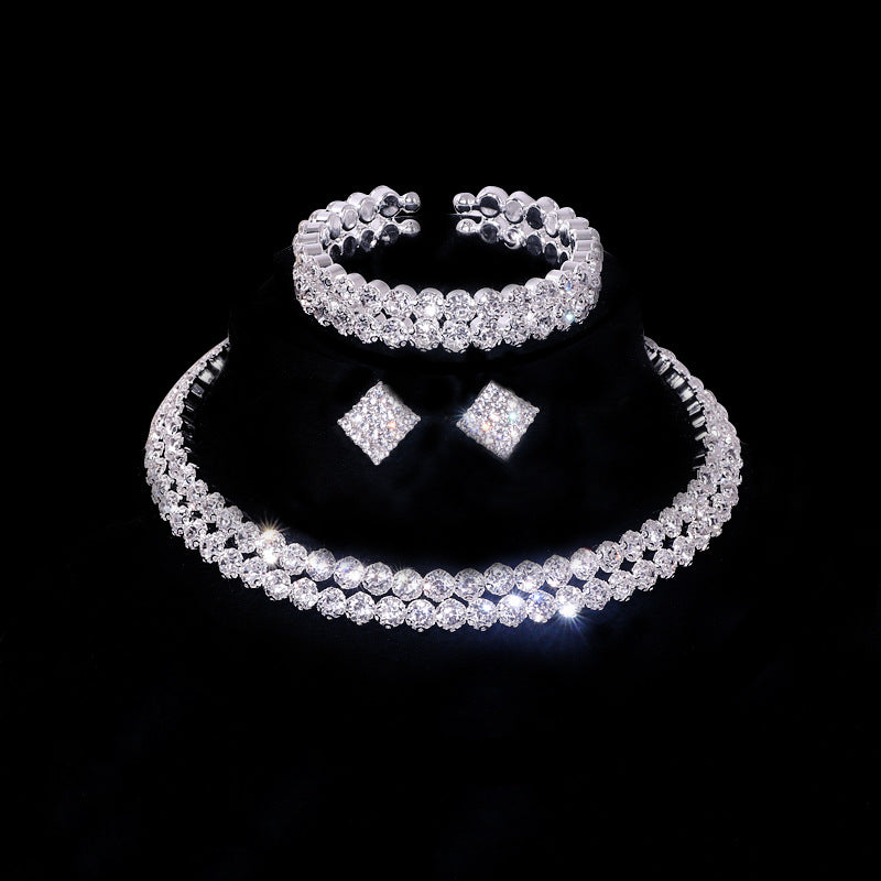 TRINITY | THREE-PIECE JEWELLERY SET
