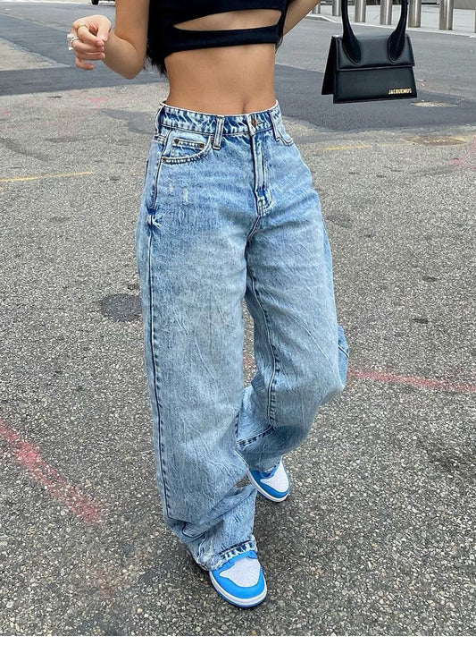 VALENTINA | SLIM-FIT VINTAGE WASH DENIM