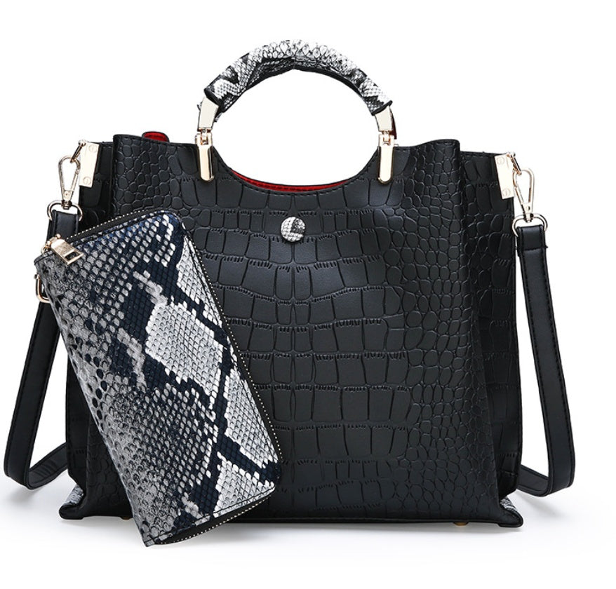 DIAG | DIAGONAL SHOULDER BAG