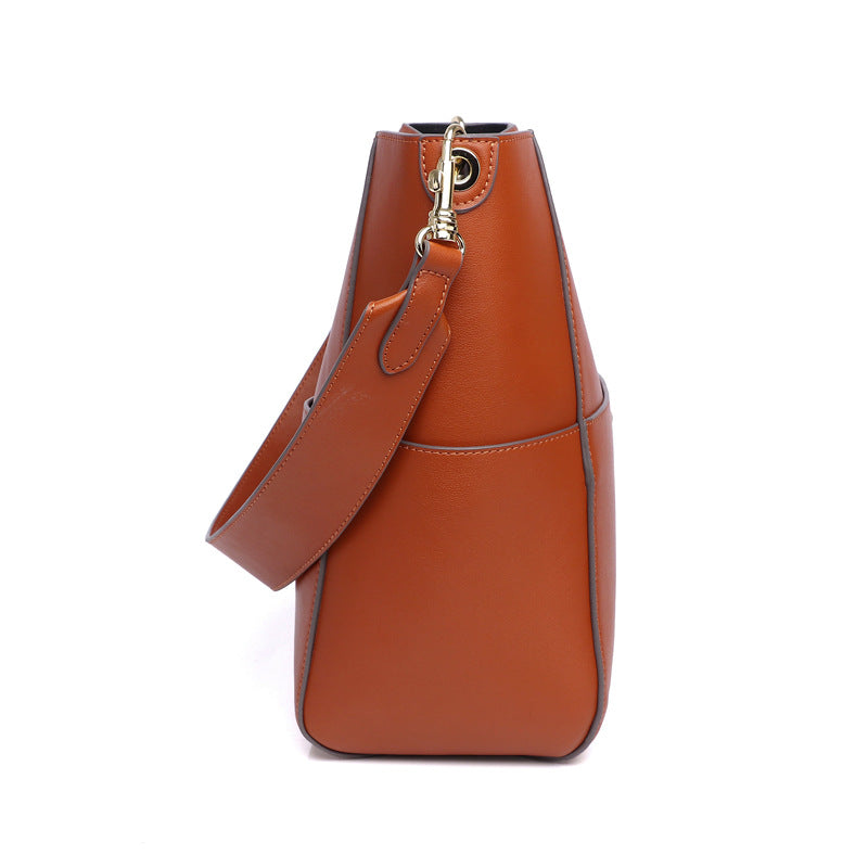 BUCKET | LARGE BUCKET MESSENGER BAG