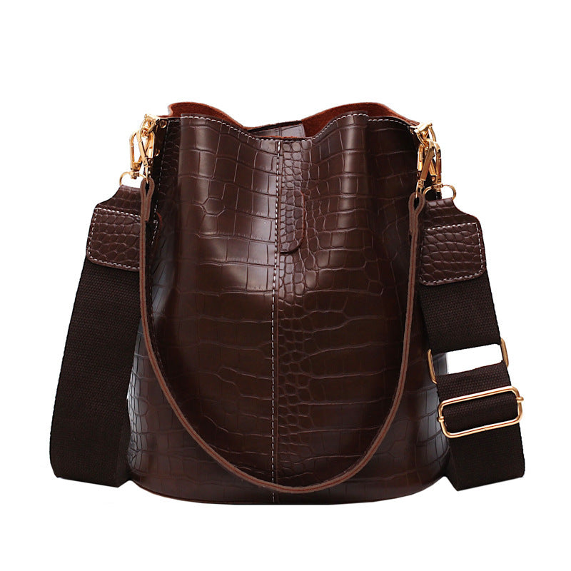 CLEO | BUCKET SHOULDER HANDBAG