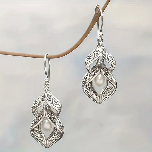 BOHEME | CARVED PEARL EARRINGS