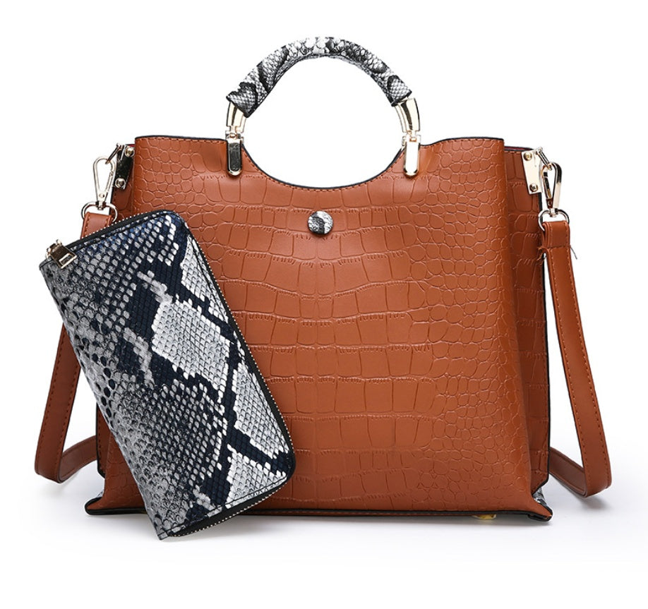 DIAG | DIAGONAL SHOULDER BAG