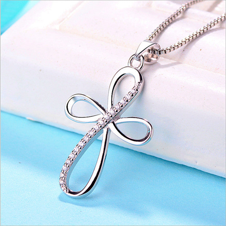 FAITH | SILVER CROSS PENDANT