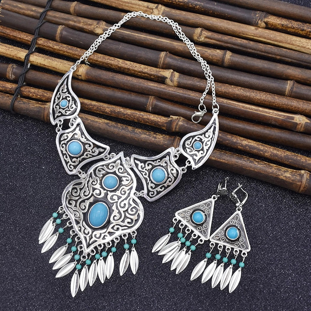 VIVIENNE | RETRO TASSEL JEWELLERY SET