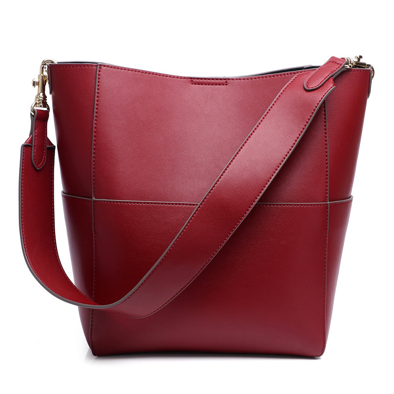 BUCKET | LARGE BUCKET MESSENGER BAG