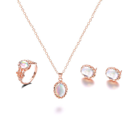 ELISE | CLASSIC PENDANT NECKLACE