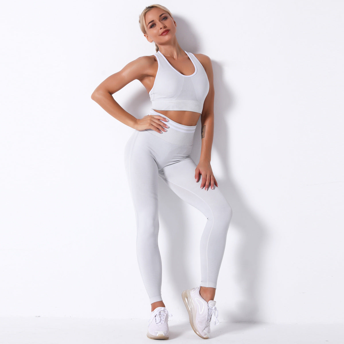 LAIA | HIP-LIFT LEGGINGS