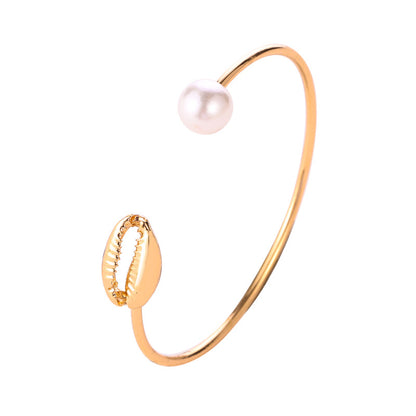 CHLOE | PEARL OPEN BANGLE