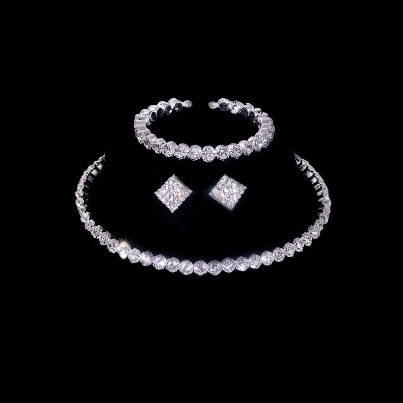 TRINITY | THREE-PIECE JEWELLERY SET