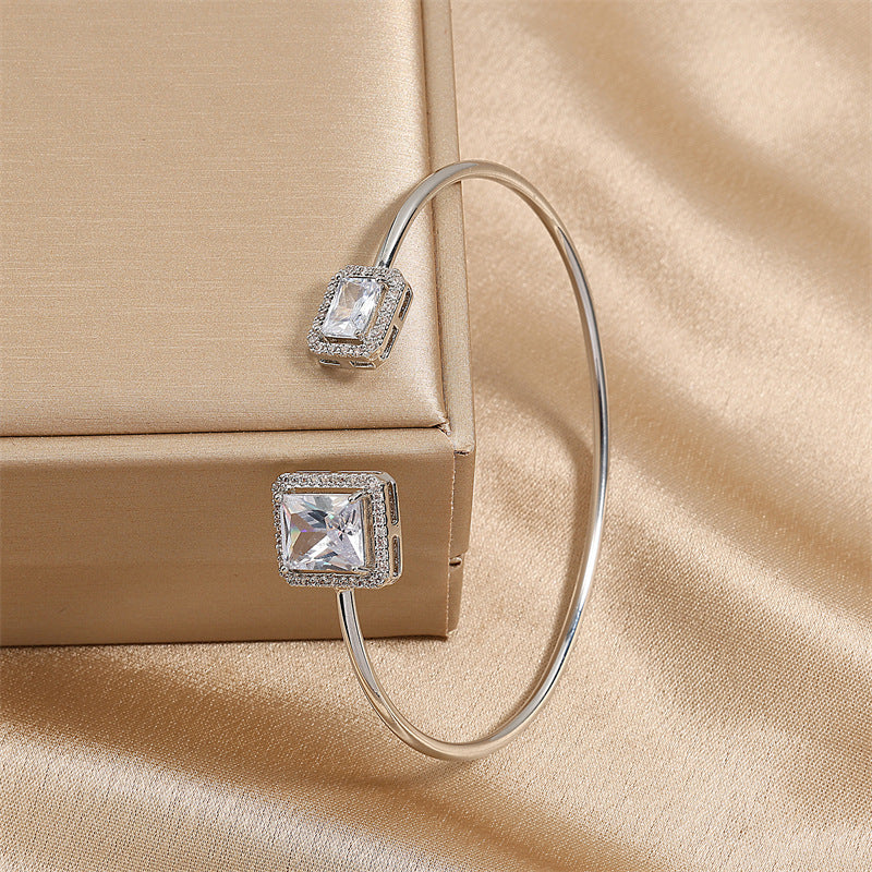 CLARA | INLAID WATER DROP