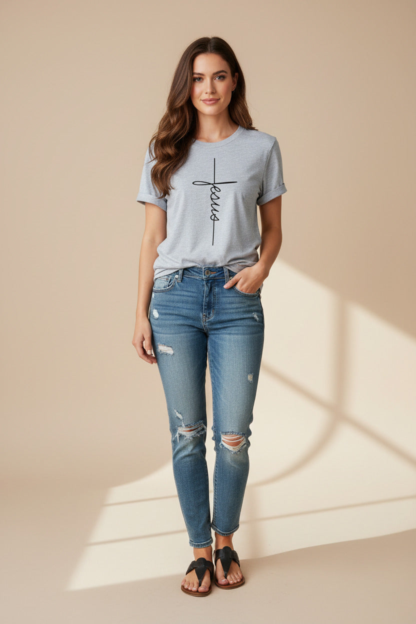 LIVIA | FAITH MINIMALIST