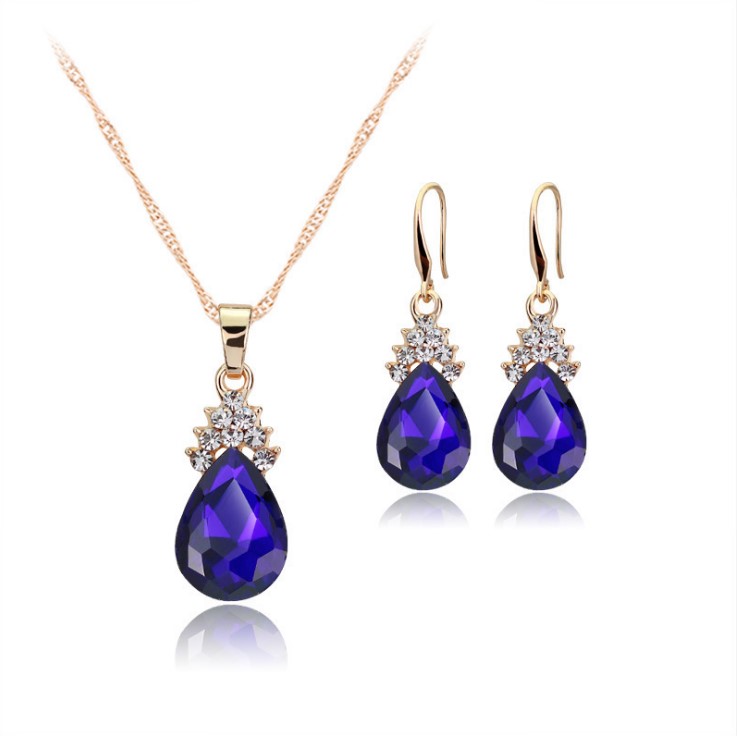 DIANA | CRYSTAL DIAMOND SET