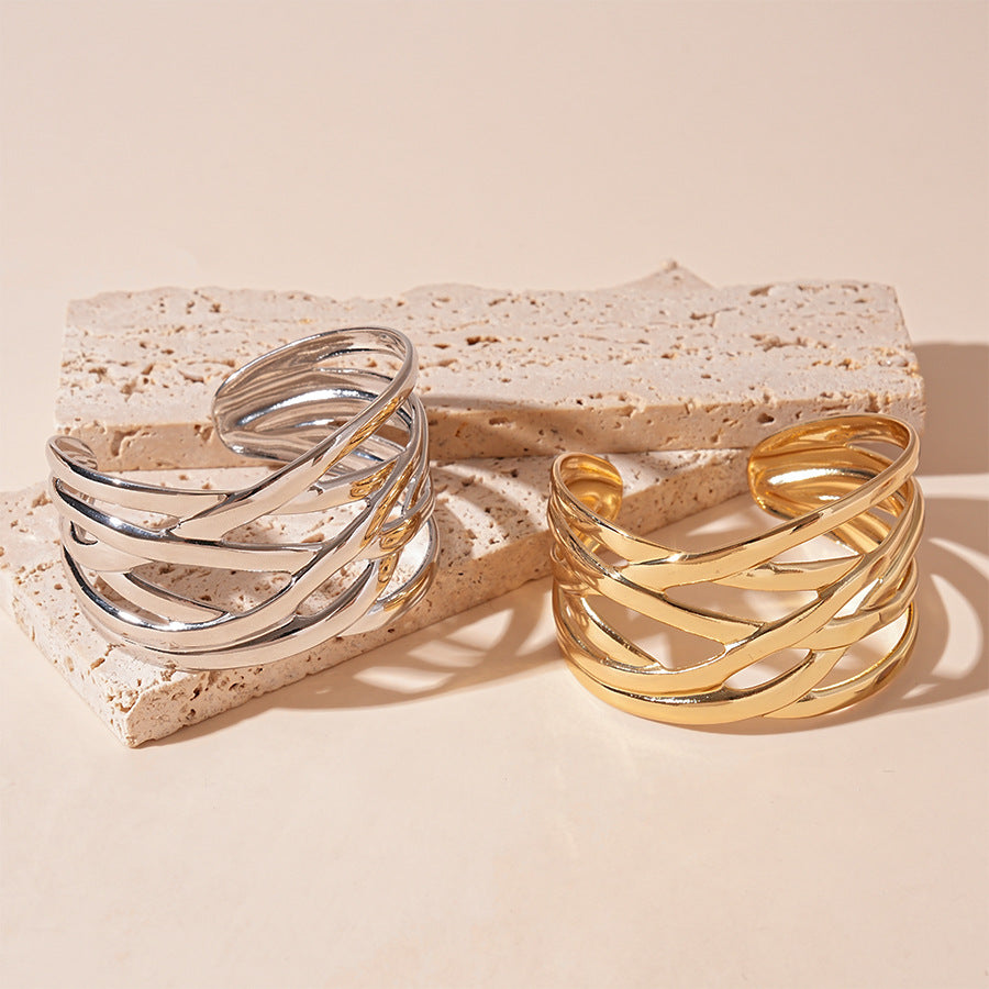 JULIETTE | GEOMETRIC BANGLE