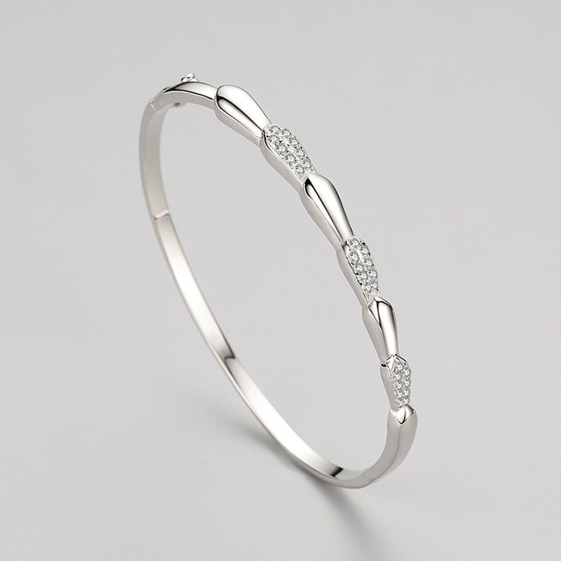 BELLA | STERLING SILVER BAND