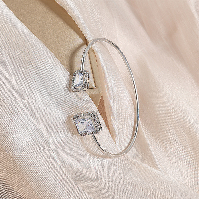 CLARA | INLAID WATER DROP