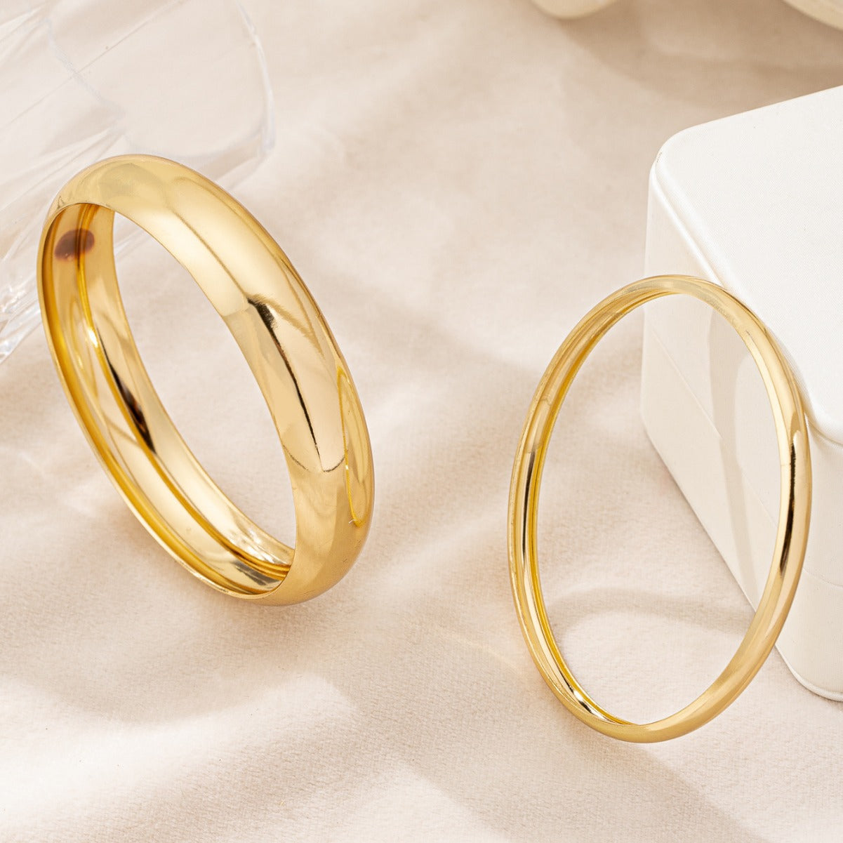 ARTISAN | HIGH-GLOSS BANGLE