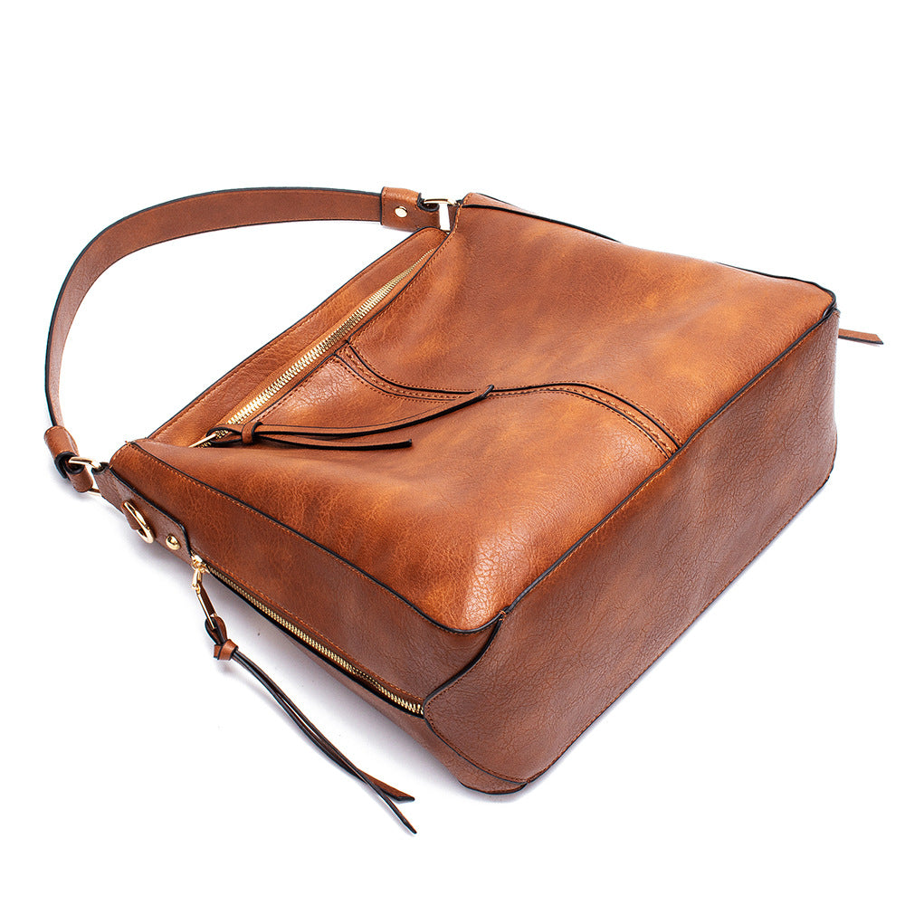 HOBO | LARGE HOBO COMMUTER BAG