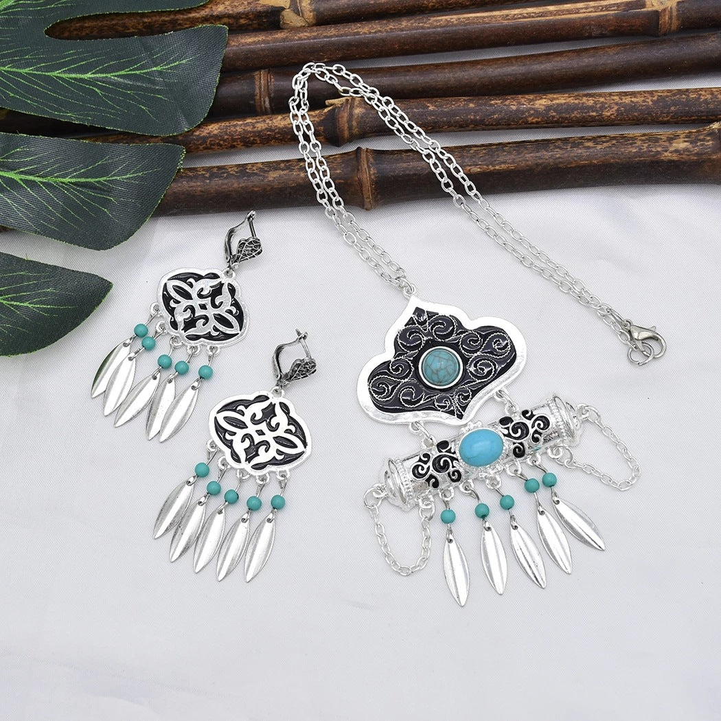 VIVIENNE | RETRO TASSEL JEWELLERY SET
