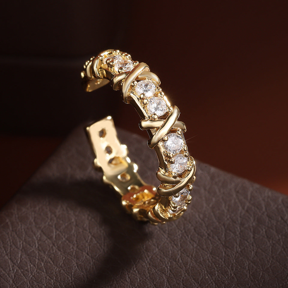 ISOLDE | INLAID ZIRCON BAND