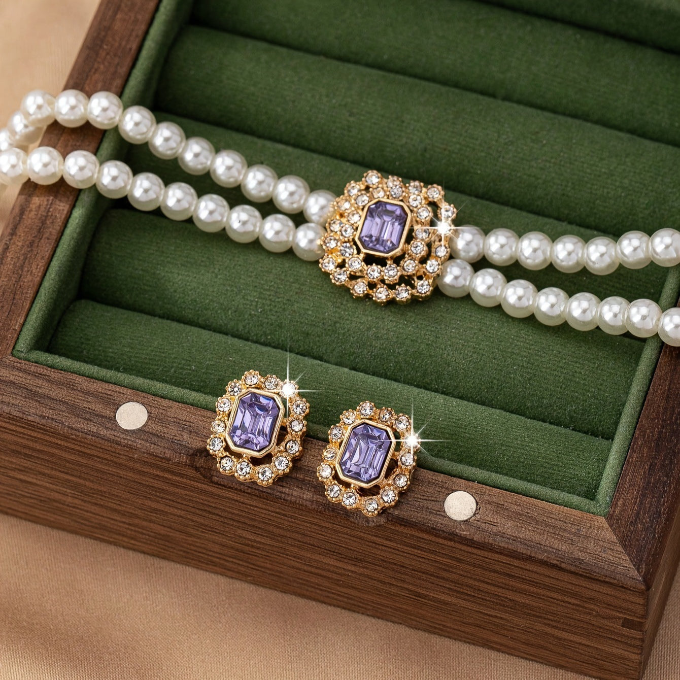 LYRA | PEARL & DIAMOND SET